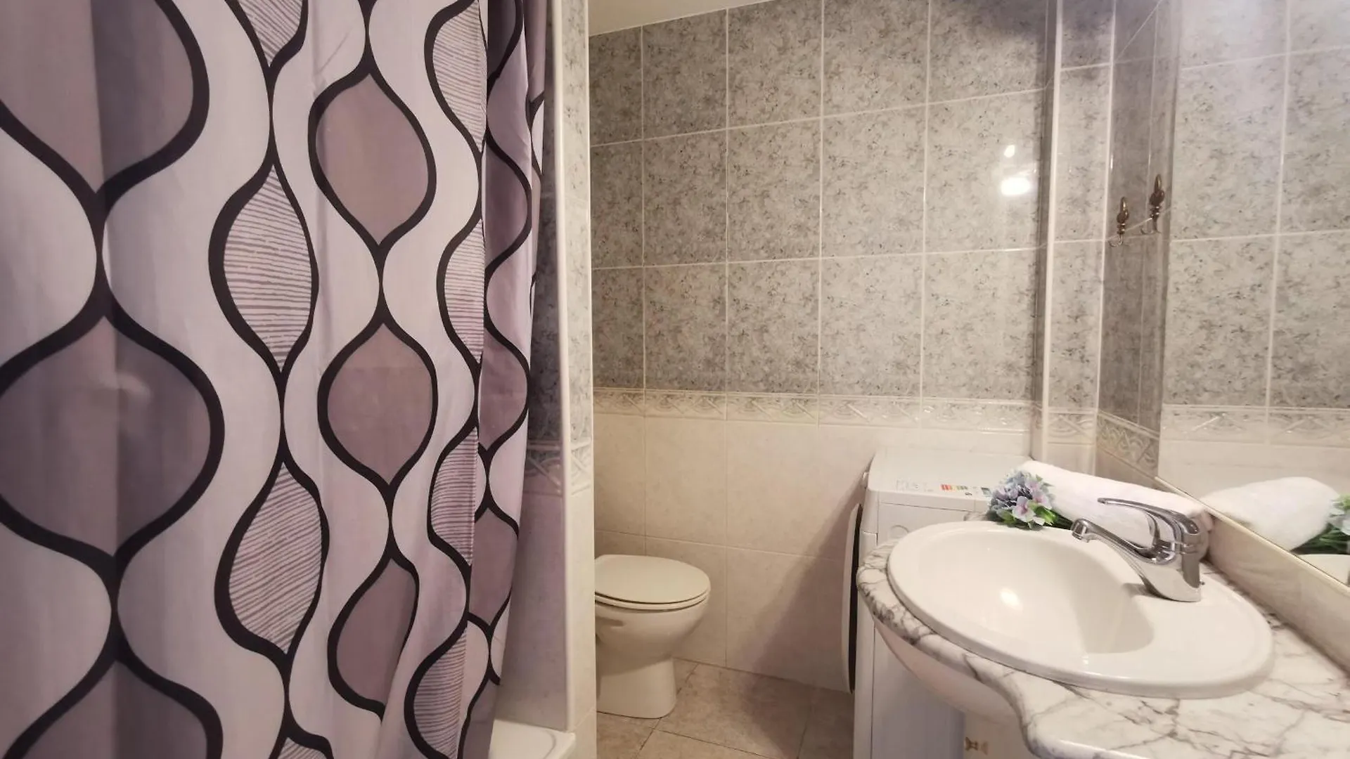 Villas Cosette Apartamento Ely Palace 3-6 / Acogedor Apartamento En El Centro De Platja D'Aro