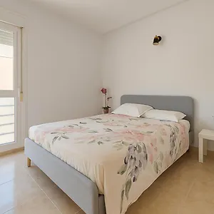  Apartamento A 50 Metros De La Playa.